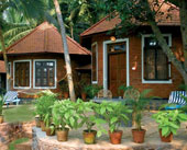 Manaltheeram-Ayurveda-Beach-Resort-Kovalam